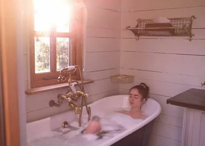 Lily Collins / lilyjcollins фото голая #0328