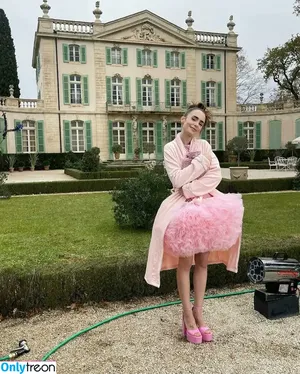Lily Collins / lilyjcollins фото голая #0451