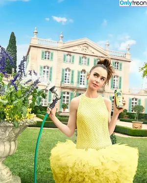 Lily Collins / lilyjcollins фото голая #0455