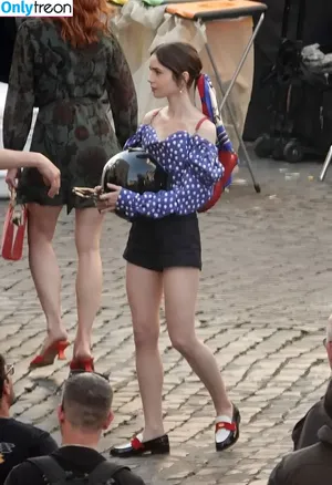 Lily Collins / lilyjcollins фото голая #0458