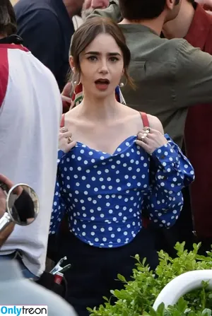 Lily Collins / lilyjcollins фото голая #0466