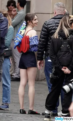 Lily Collins / lilyjcollins фото голая #0564