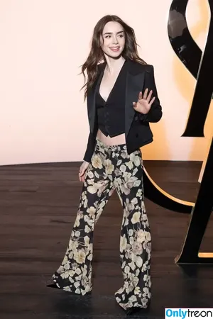 Lily Collins / lilyjcollins фото голая #0590