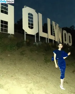 Lily Collins / lilyjcollins фото голая #0616