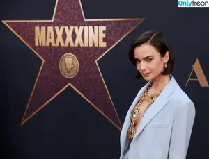 Lily Collins / lilyjcollins фото голая #0638