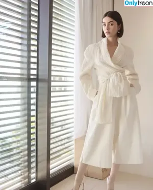 Lily Collins / lilyjcollins фото голая #0662