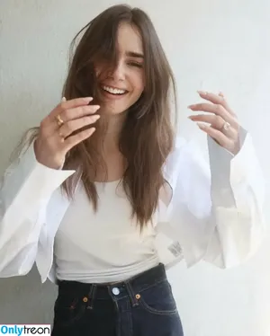 Lily Collins / lilyjcollins фото голая #0674