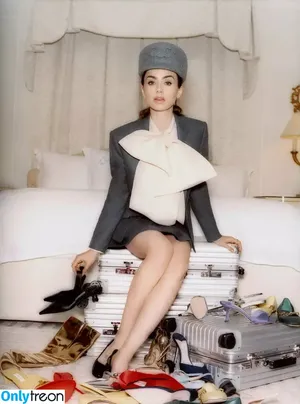 Lily Collins / lilyjcollins фото голая #0681