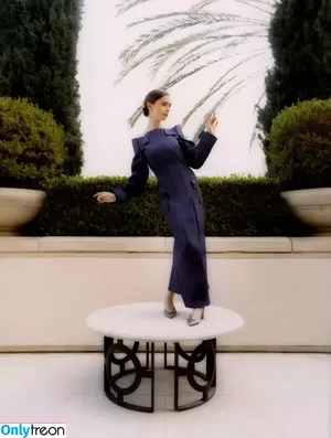 Lily Collins / lilyjcollins фото голая #0686