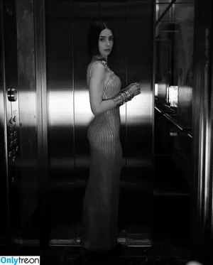 Lily Collins / lilyjcollins фото голая #0765