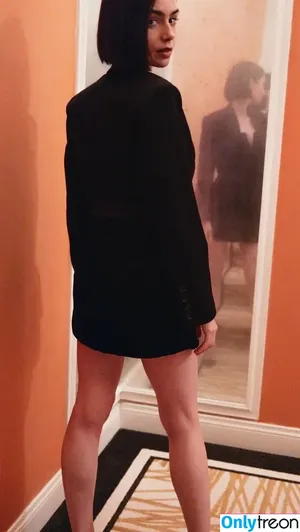 Lily Collins / lilyjcollins фото голая #0794