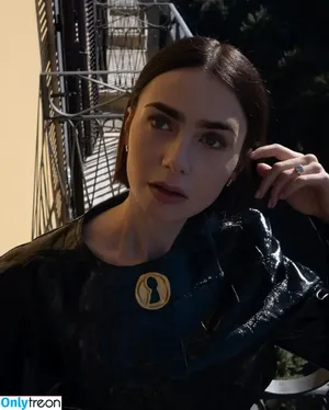 Lily Collins / lilyjcollins фото голая #0795