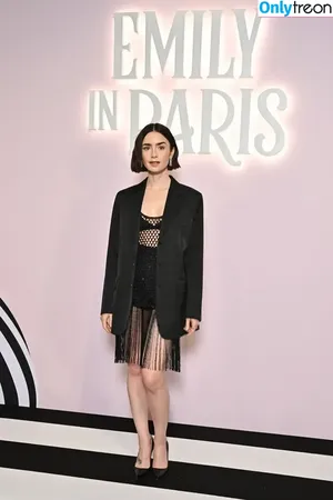 Lily Collins / lilyjcollins фото голая #0814