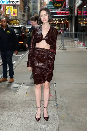 Lily Collins / lilyjcollins фото голая #0823