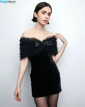 Lily Collins / lilyjcollins фото голая #0828