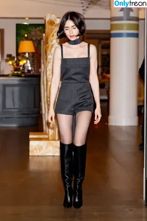 Lily Collins / lilyjcollins фото голая #0847