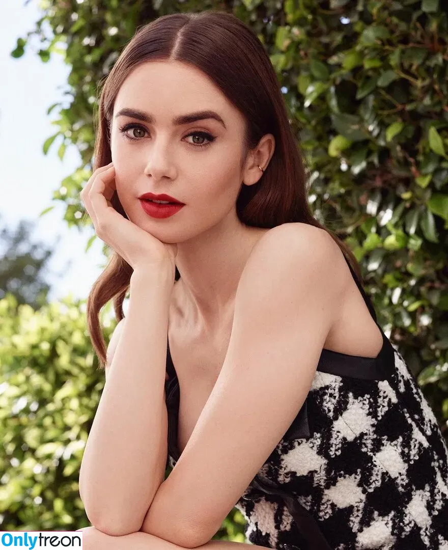 Lily Collins nude photo #0330 (lilyjcollins)