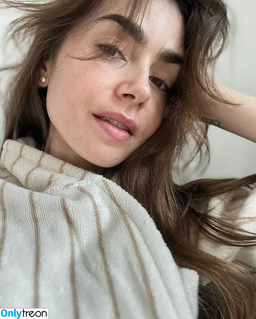 Lily Collins nude photo #0361 (lilyjcollins)