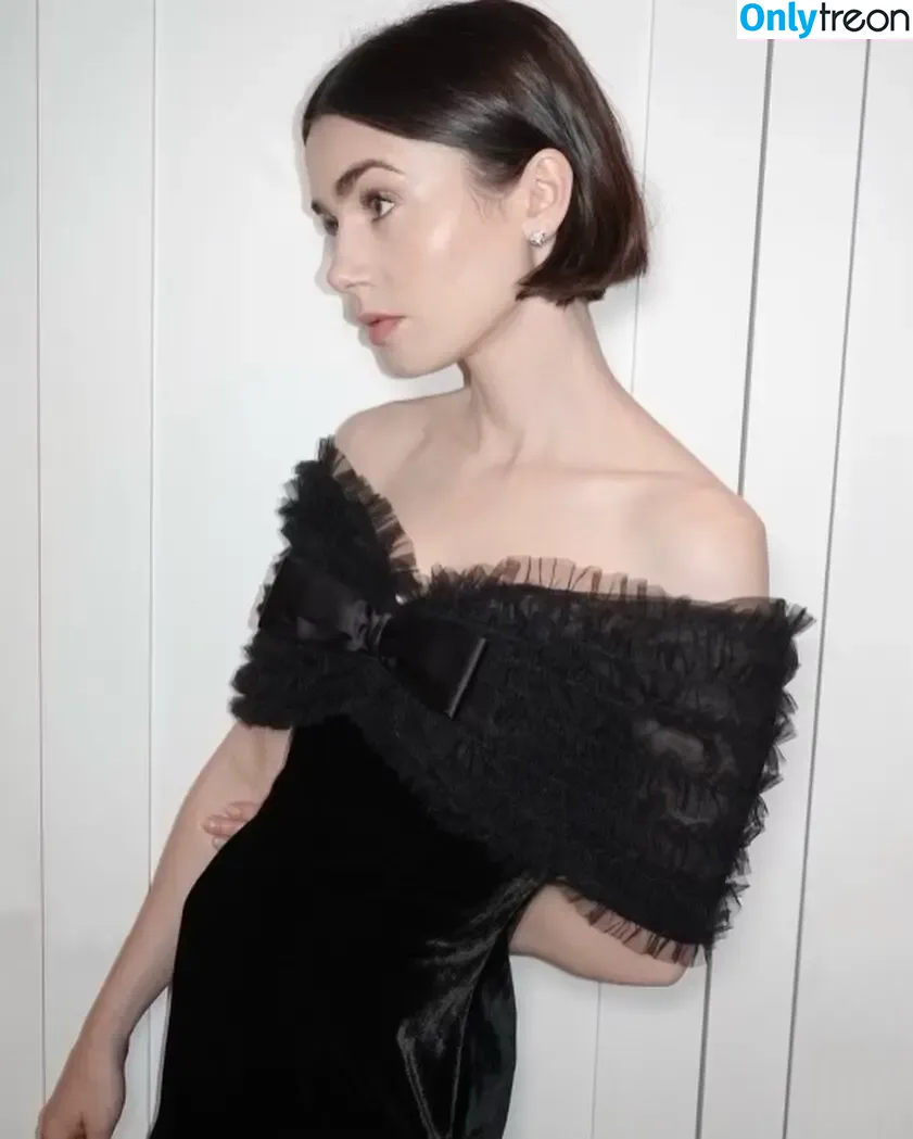 Lily Collins голая photo #0824 (lilyjcollins)