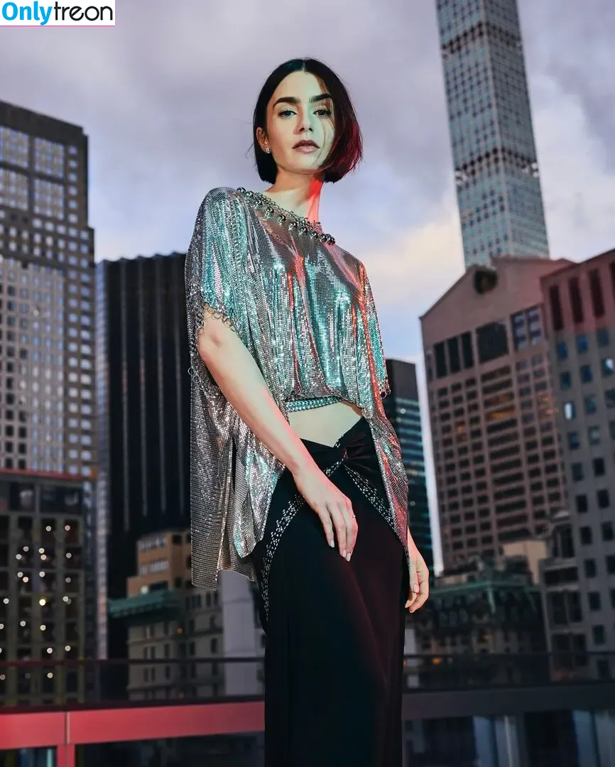 Lily Collins nude photo #0839 (lilyjcollins)