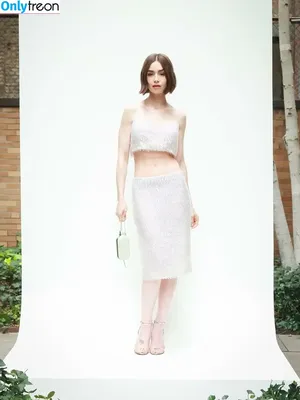 Lily Collins / lily_collins / lilyjcollins nude photo #1289