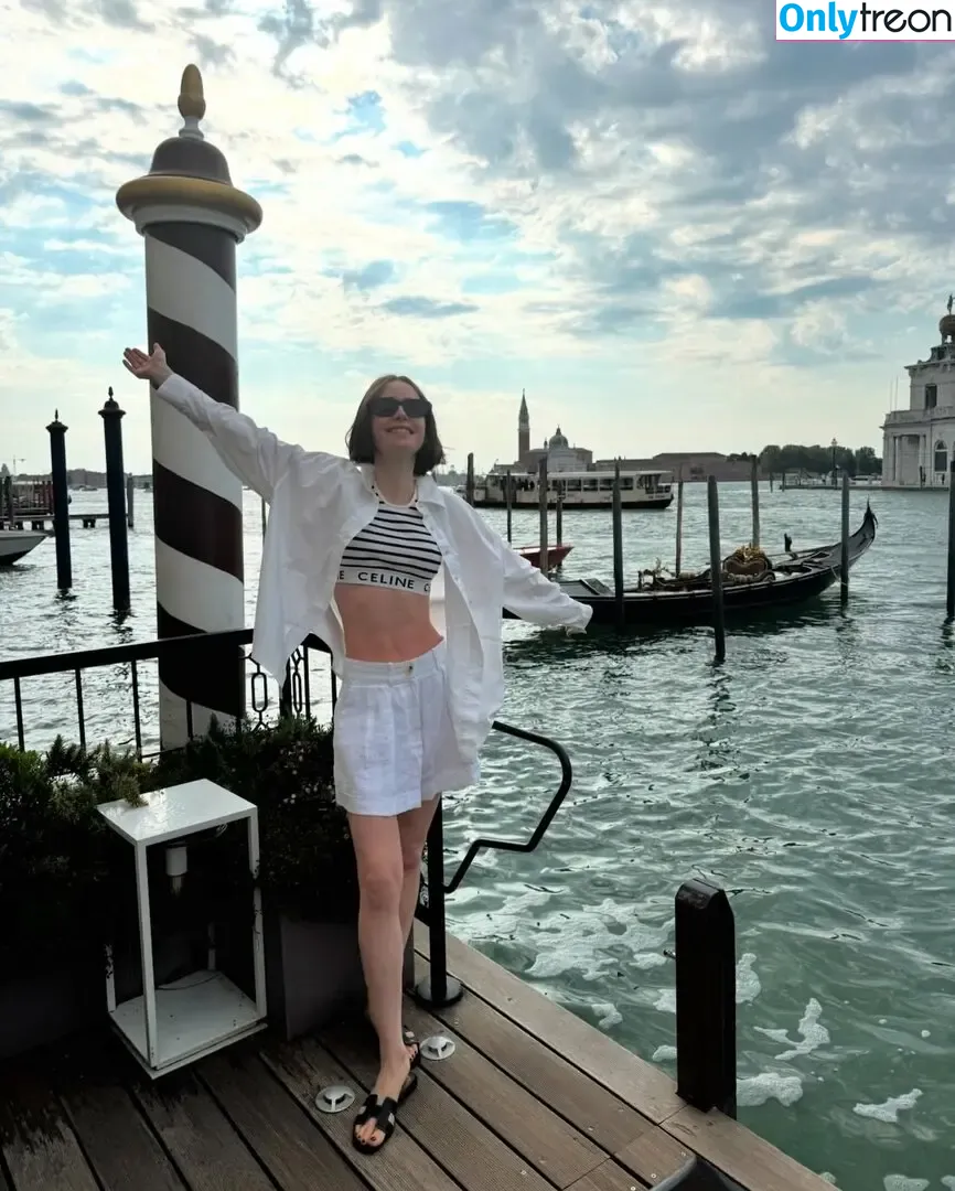 Lily Collins nude photo #1262 (lily_collins / lilyjcollins)