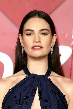 Lily James / lillyjames / lilyjamesofficial nude photo #0551
