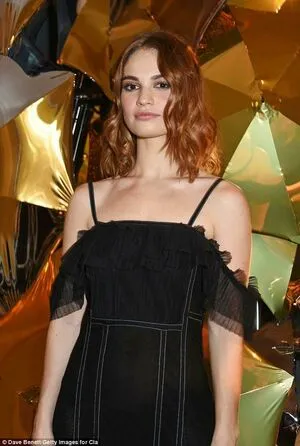 Lily James / lillyjames / lilyjamesofficial nude photo #0556