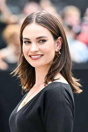 Lily James / lillyjames / lilyjamesofficial nude photo #0570