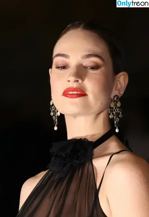 Lily James / lillyjames / lilyjamesofficial nude photo #0689