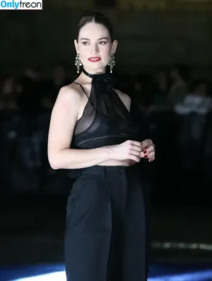 Lily James / lillyjames / lilyjamesofficial nude photo #0691