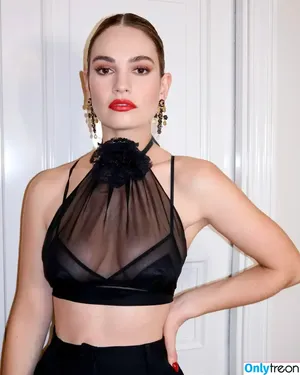 Lily James / lillyjames / lilyjamesofficial nude photo #0704