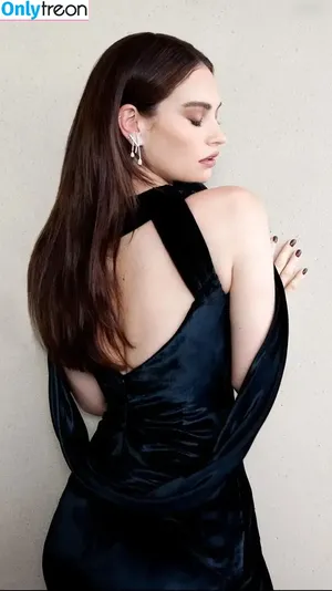 Lily James / lillyjames / lilyjamesofficial nude photo #0798