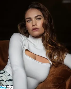 Lily James / lillyjames / lilyjamesofficial nude photo #0812