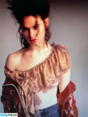 Lily James / lillyjames / lilyjamesofficial nude photo #0867