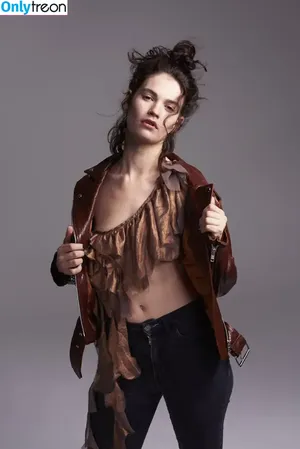 Lily James / lillyjames / lilyjamesofficial nude photo #0873