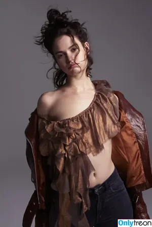 Lily James / lillyjames / lilyjamesofficial nude photo #0874