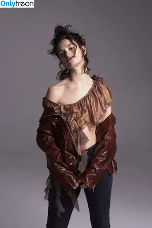 Lily James / lillyjames / lilyjamesofficial nude photo #0909