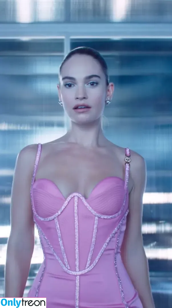 Lily James nude photo #0497 (lillyjames / lilyjamesofficial)