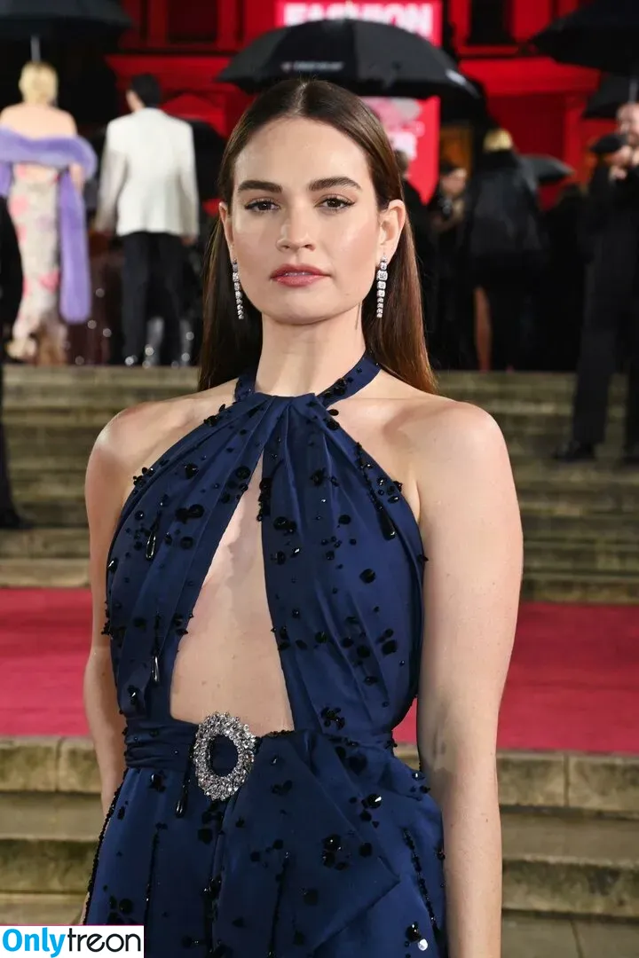 Lily James nude photo #0565 (lillyjames / lilyjamesofficial)