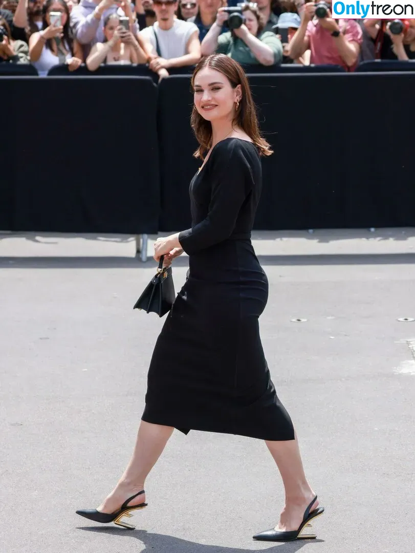 Lily James nude photo #0578 (lillyjames / lilyjamesofficial)