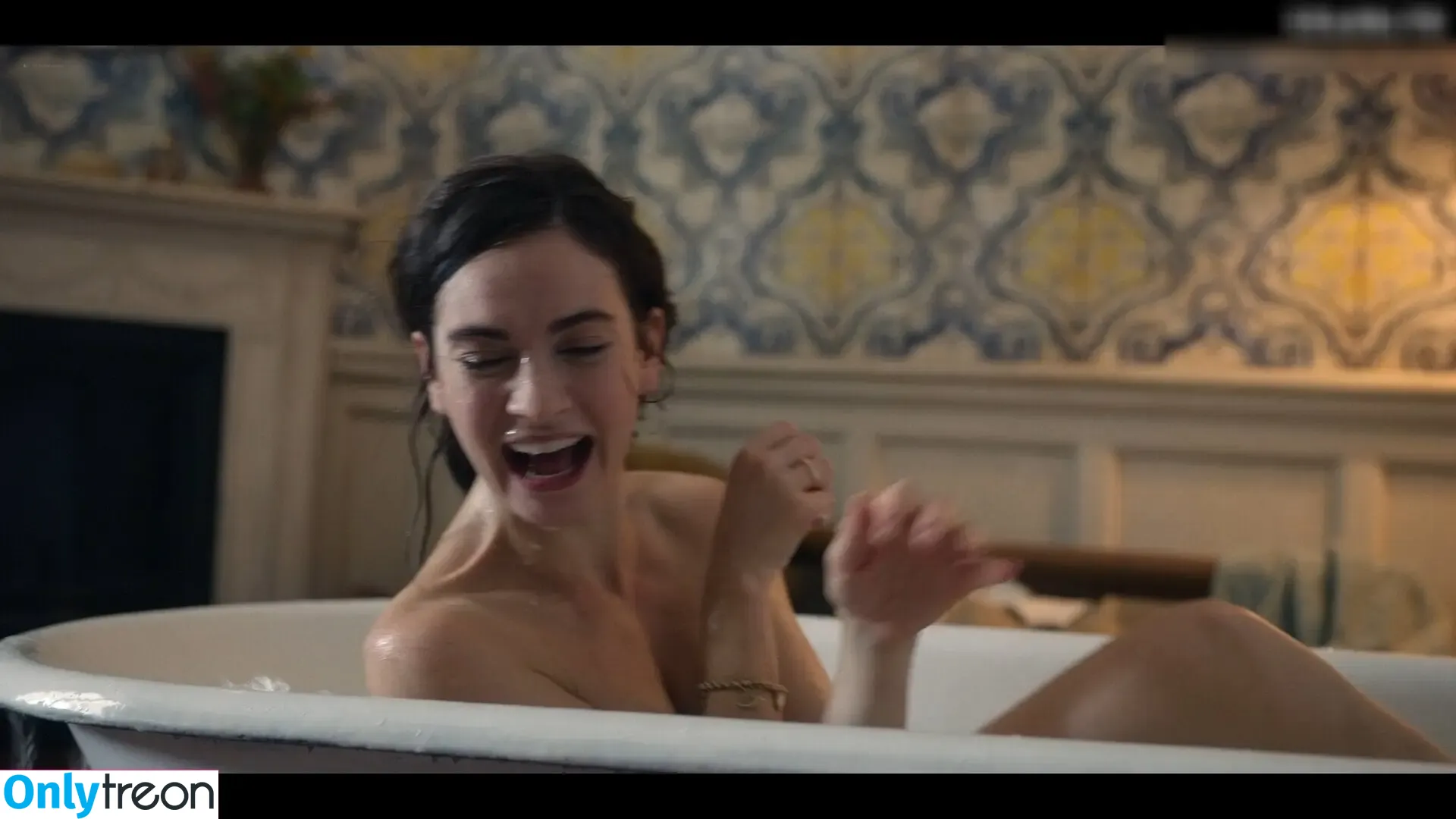 Lily James nude photo #0747 (lillyjames / lilyjamesofficial)