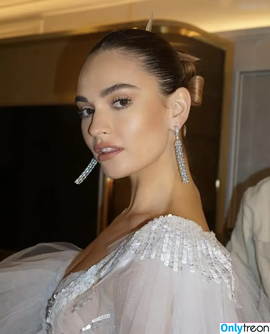 Lily James nude photo #0792 (lillyjames / lilyjamesofficial)