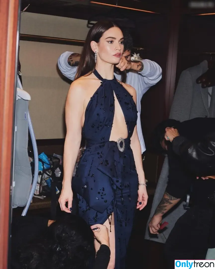 Lily James nude photo #0842 (lillyjames / lilyjamesofficial)