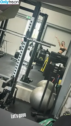 Lily James / lillyjames / lilyjamesofficial nude photo #1041