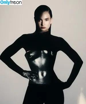 Lily James / lillyjames / lilyjamesofficial фото голая #1498