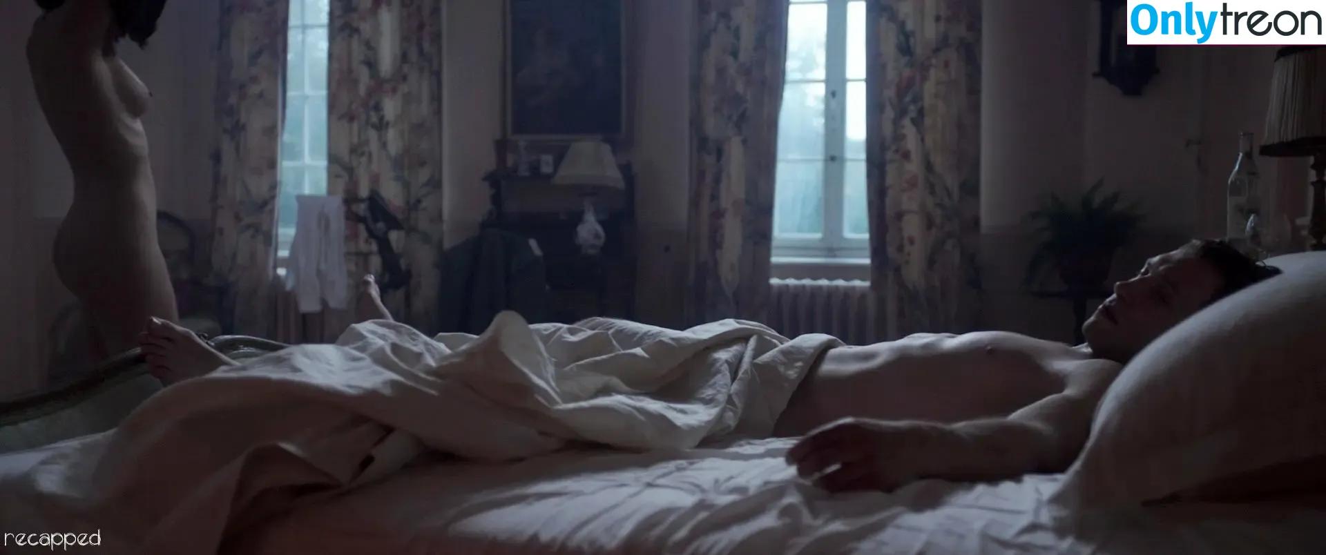 Lily James nude photo #1329 (lillyjames / lilyjamesofficial)