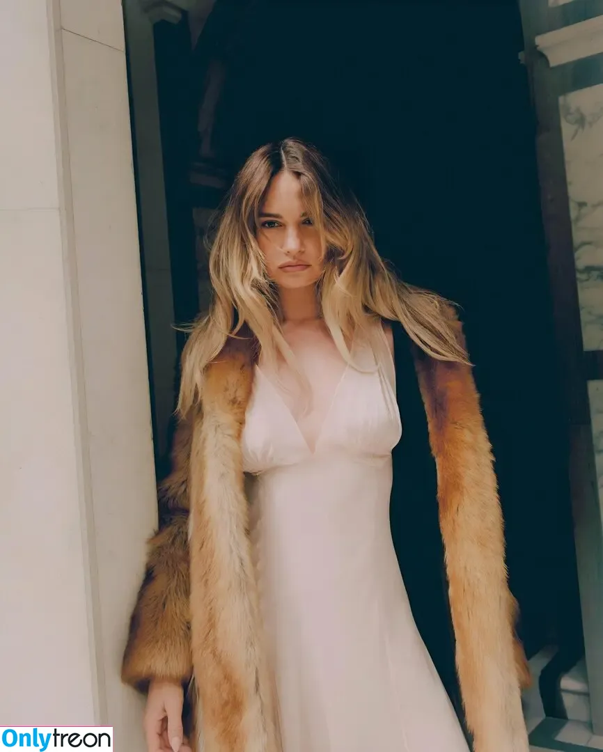 Lily James голая photo #1488 (lillyjames / lilyjamesofficial)