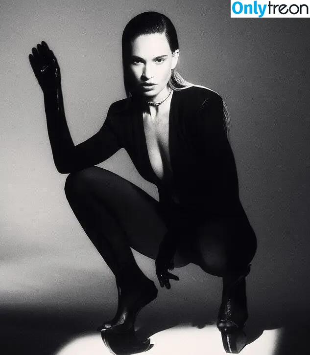 Lily James голая photo #1499 (lillyjames / lilyjamesofficial)