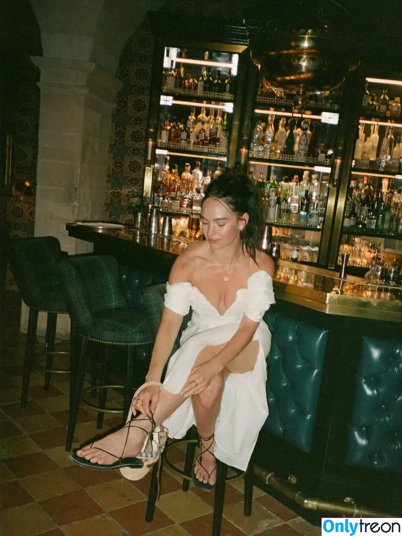 Lily James голая photo #1555 (lillyjames / lilyjamesofficial)